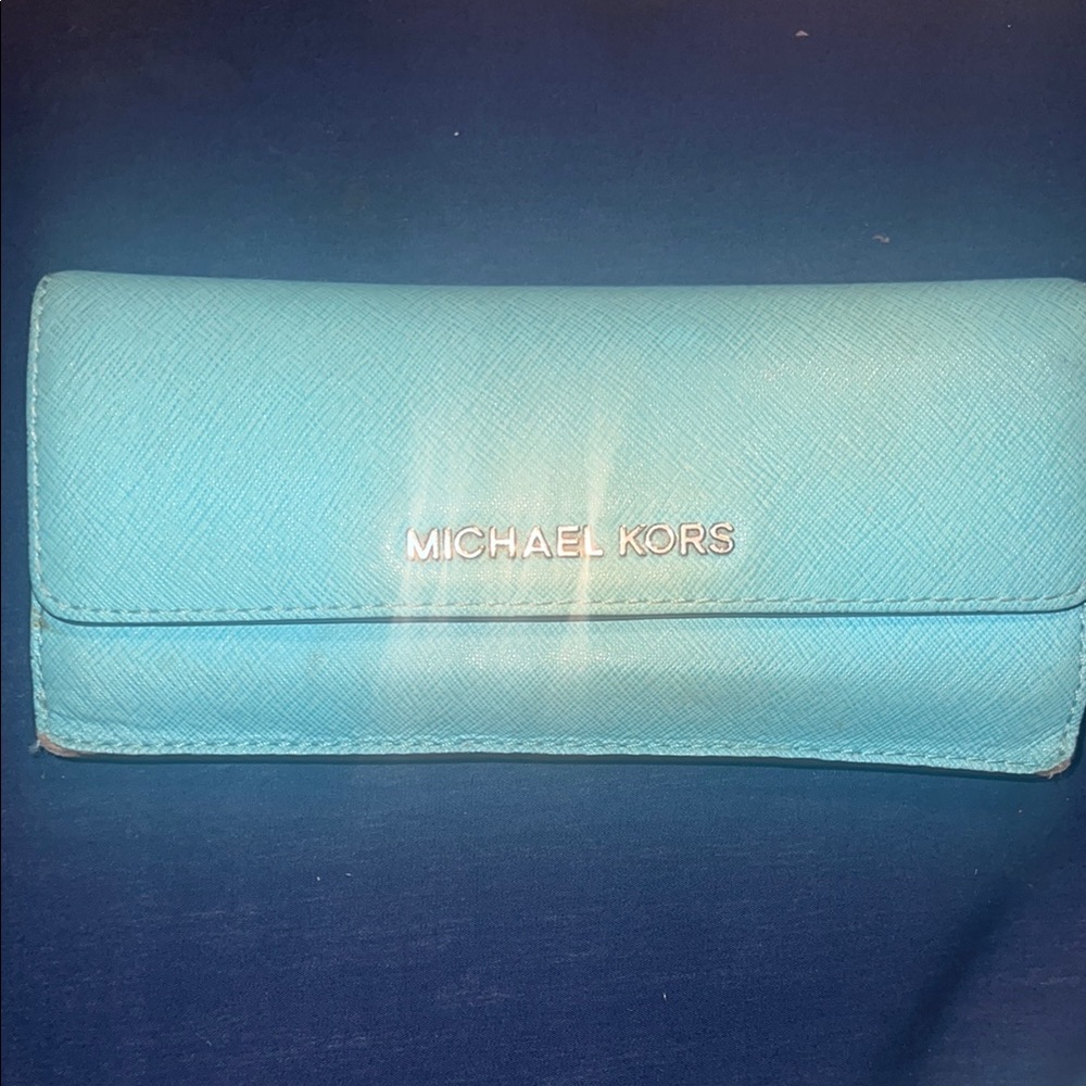 Michael Kors Blue Wallet Sleek Design Leather